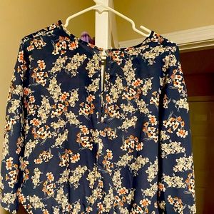 Women’s dress shirt